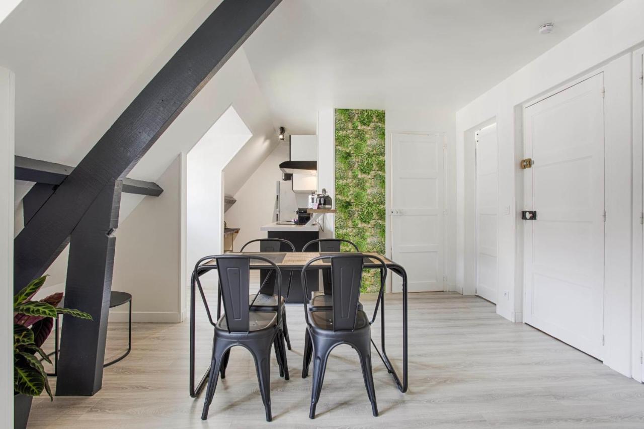 La Casa Centra Charm At Falaise'S Downtown Apartman Falaise  Kültér fotó